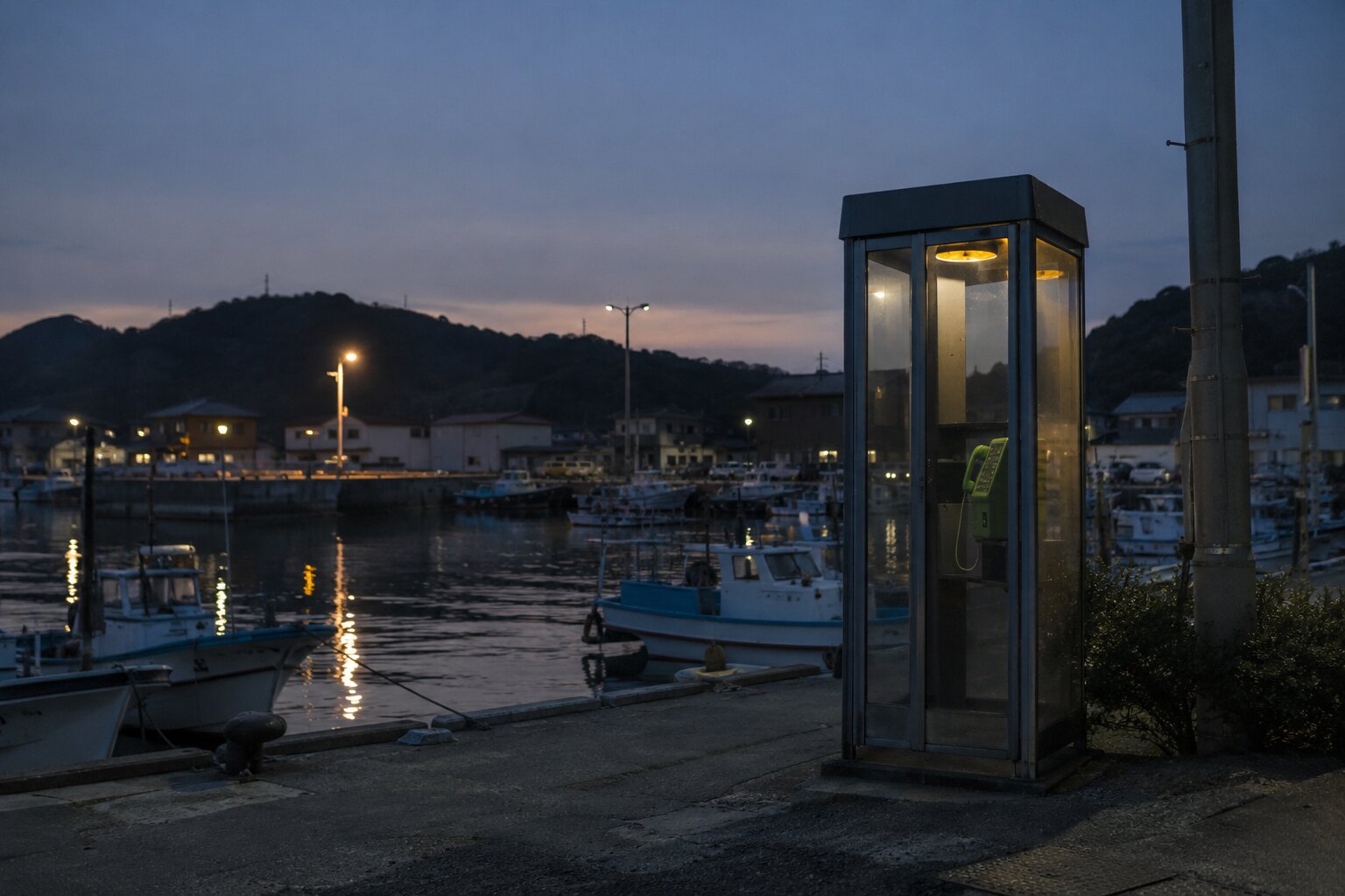 戸鳴漁港の公衆電話に関する奇妙な記録