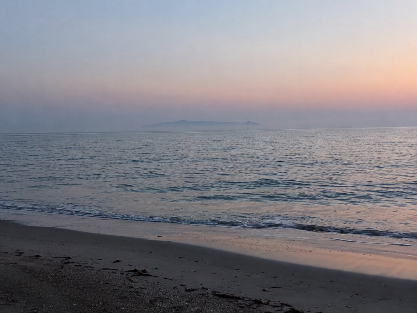 汐見浜の沖の島影に関する奇妙な記録